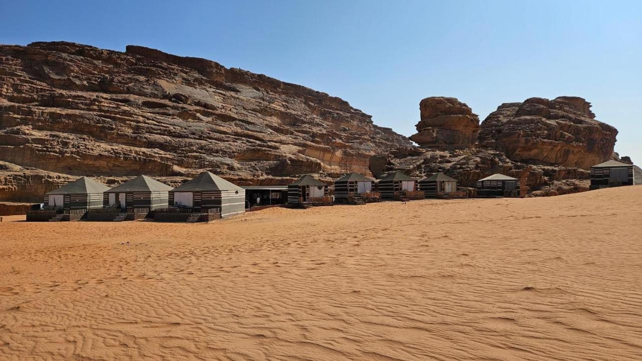 Bedouin Life Camp Hotel Wadi Rum Exterior photo